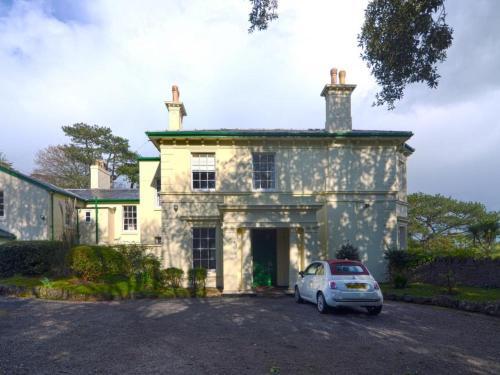 Holiday Home Lincombe