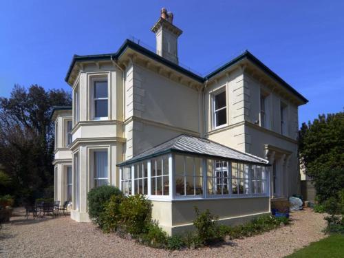 Holiday Home Lincombe