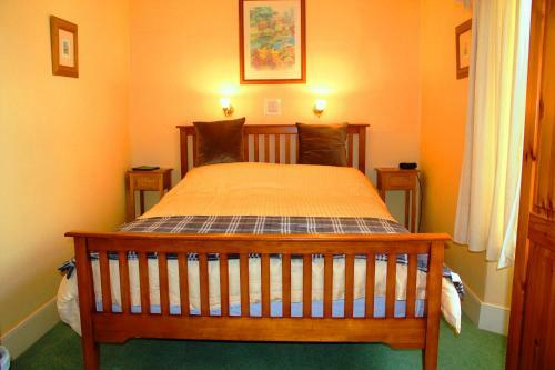 Hostal Tor Dean Guest House