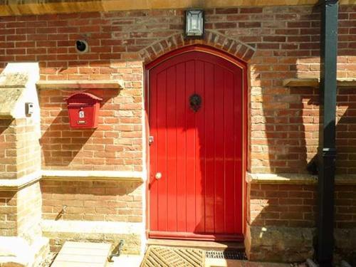 Sanctuary Cottage