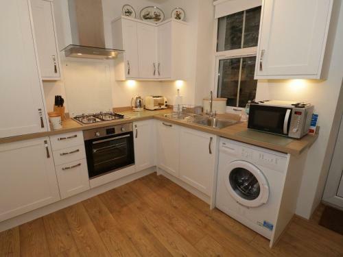 1 Tan Y Fedw, Conwy