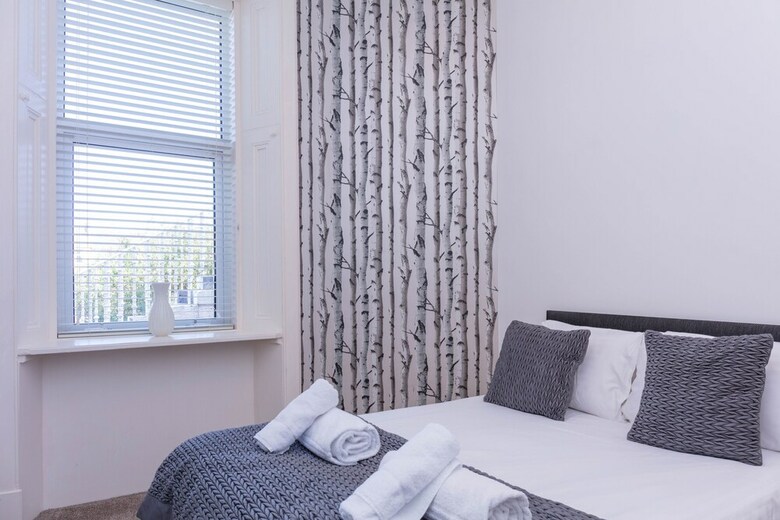Eagleton Residence - Donnini Apartments