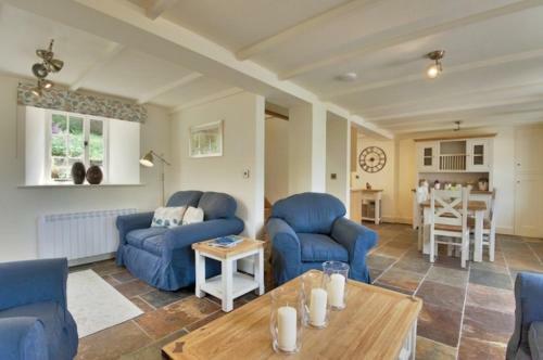 Holly Cottage