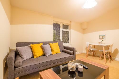 Skyline Serviced Apartments - Colestrete