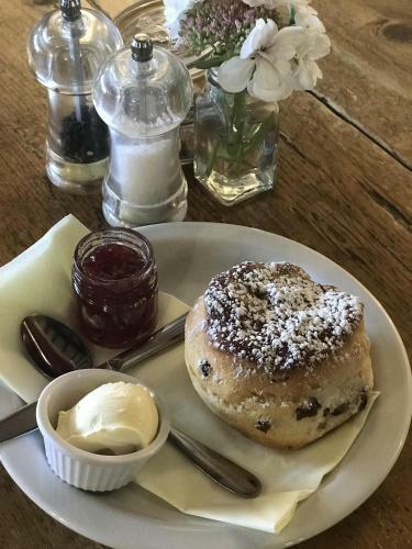 Bed & Breakfast Lucy's Tearoom