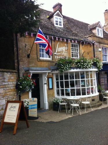 Bed & Breakfast Lucy's Tearoom
