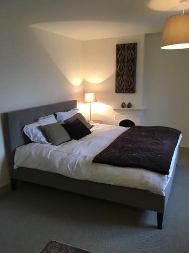 Cotswold Cottage