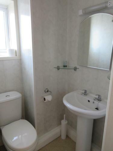 Hostal Mayfield Guesthouse