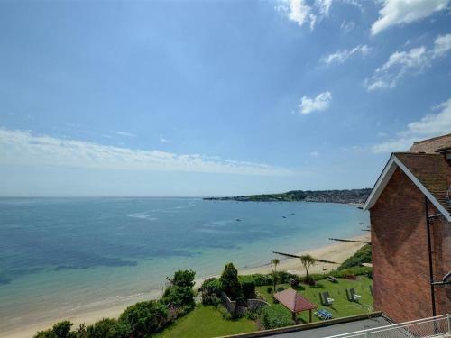 Apartment Grand View
