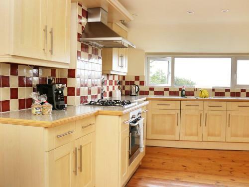 44 Heathcliff Cottage, Swansea