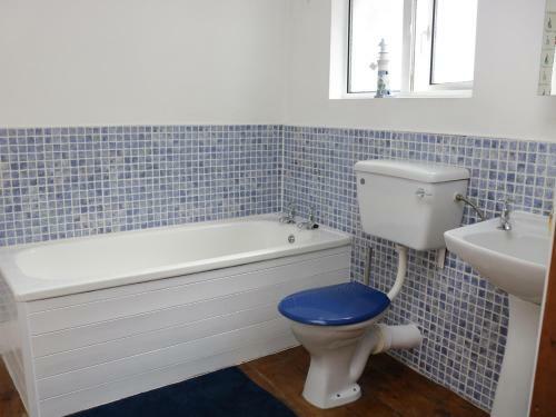 44 Heathcliff Cottage, Swansea