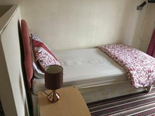 Hostal Sandpiper Guest House