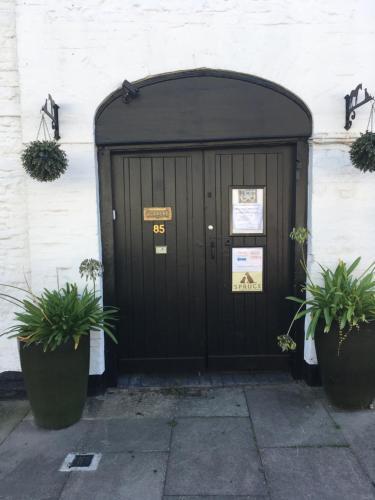 Hostal The Three Horseshoes Annex