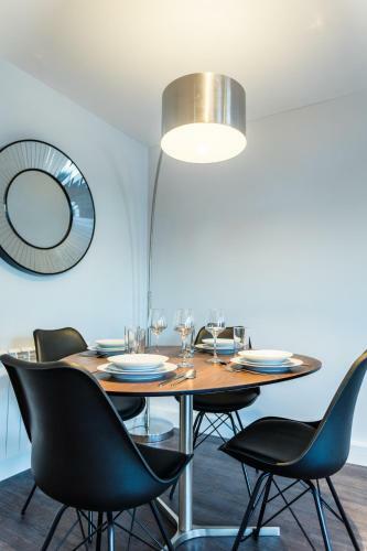 Suite Life Serviced Apartments - Old Town