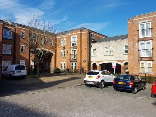 Godwin Court Apartments