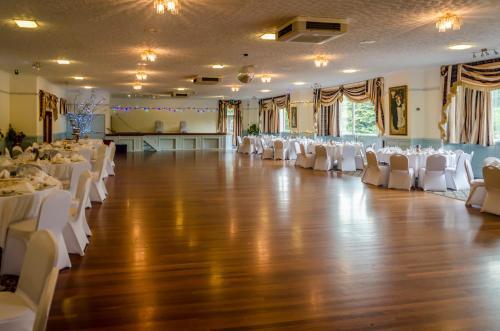 Paddocks Hotel