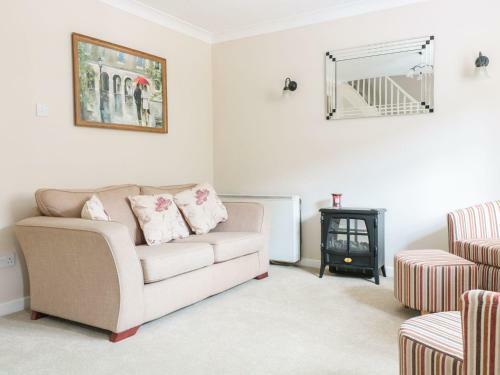4 Wye Rapids Cottages, Ross-on-wye