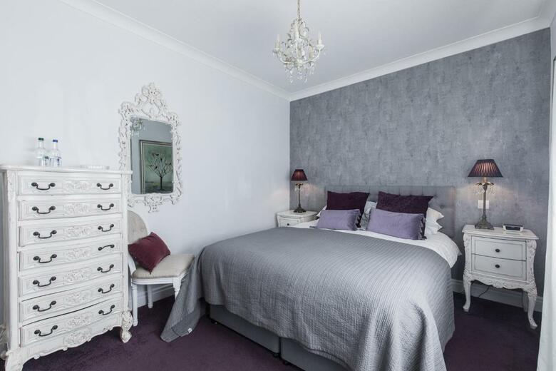 The Mount Pleasant Hotel