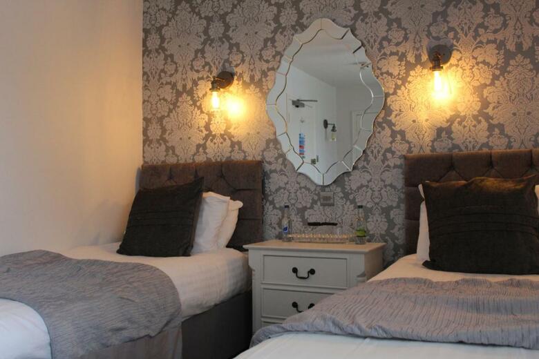 The Mount Pleasant Hotel