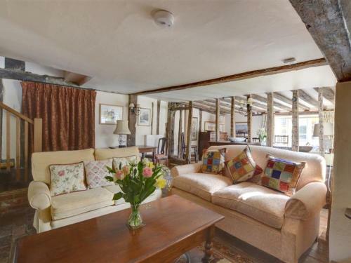 Holiday Home Old Cobblers Cottage