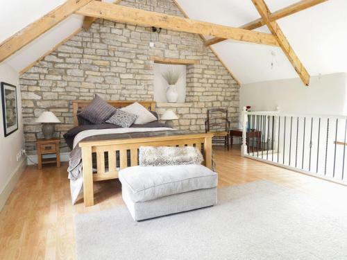 The Barn, Somerton