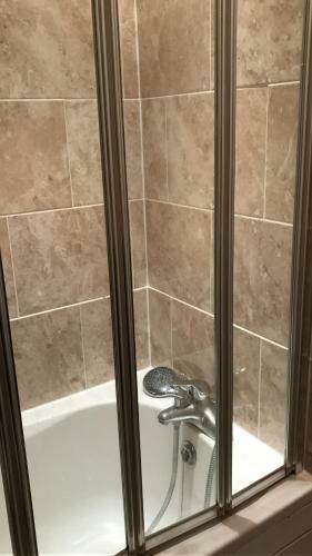 Villa Luxury 3 Bed Home By The Lake