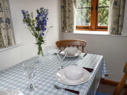 Mole Cottage, South Molton