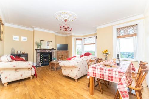 Beautiful Seaview 3 Bed Apartment South Shields