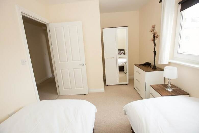 White Star Apartments