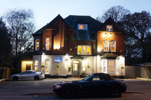 Blue Keys Hotel, Bar & Restaurant