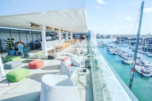 Smart Apartments- The Penthouse