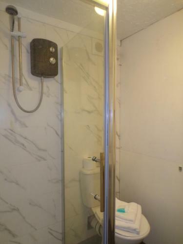Hostal Carmel Serviced Rooms