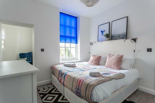 Shape Of Water - 2 Bed Apartment