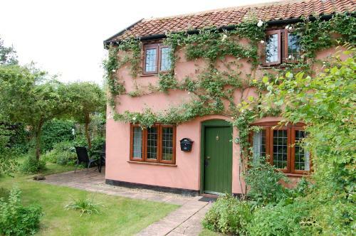 Rose & Apple Tree Cottages