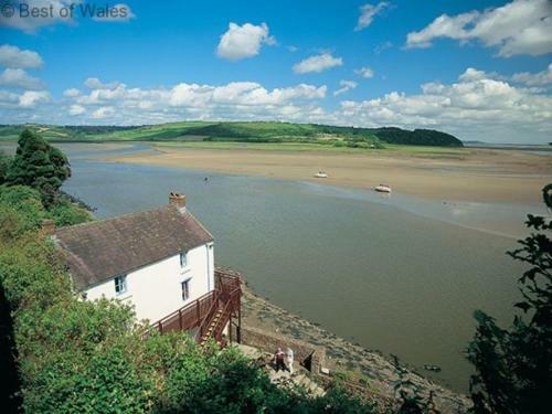 Holiday Home Llety'r Pentre