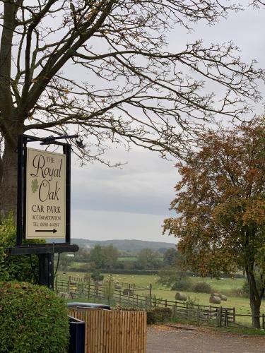 Posada The Royal Oak. Public House