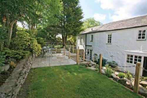 Yew Tree Cottage (ings)