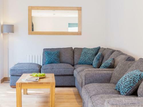 Lake View, Saltash