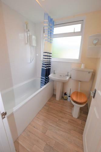 44 Sandown Bay Holiday Centre