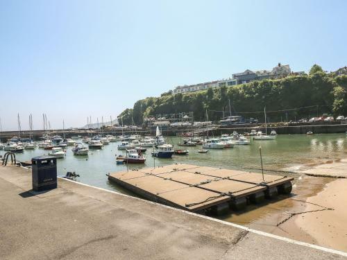 4 Cambrian Terrace, Saundersfoot