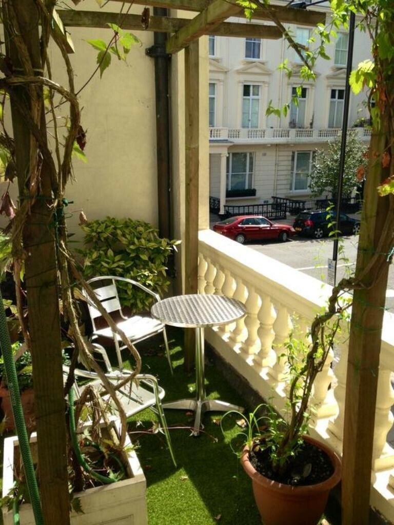 Hotel The Colonnade
