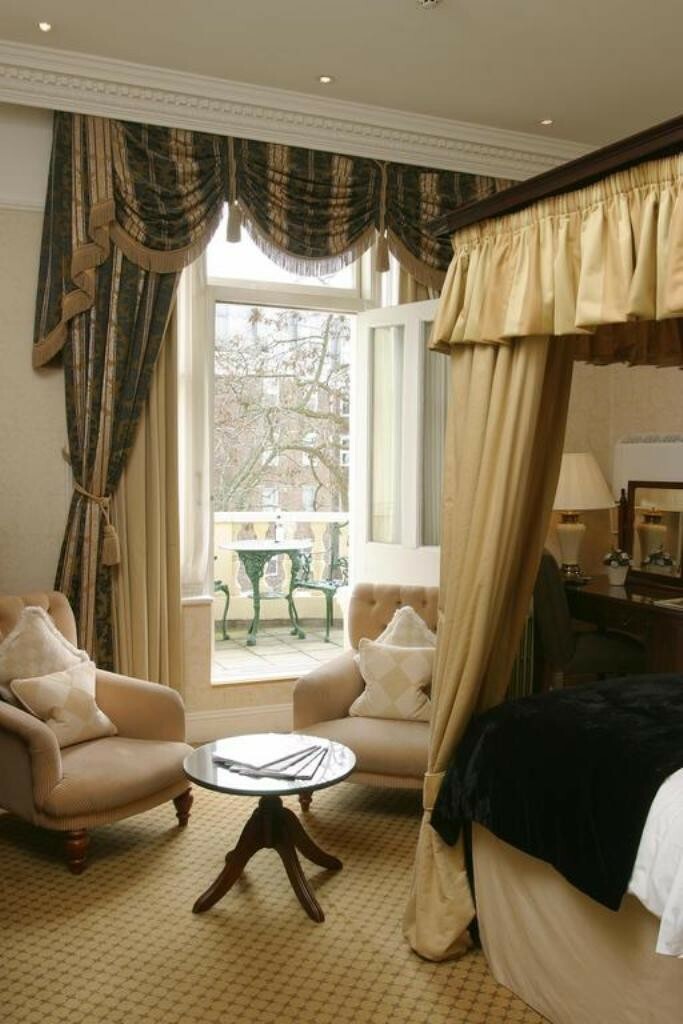 Hotel The Colonnade