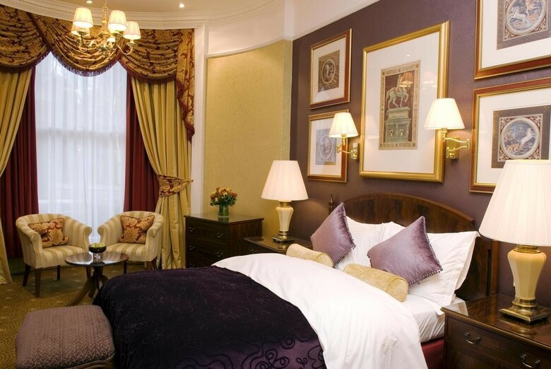 Hotel The Colonnade