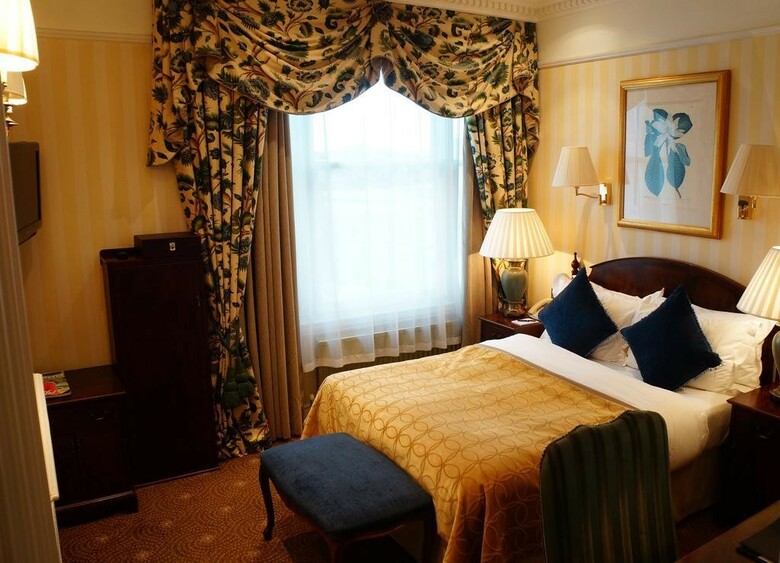 Hotel The Colonnade