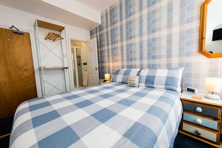 Bed & Breakfast Kenways Guest House