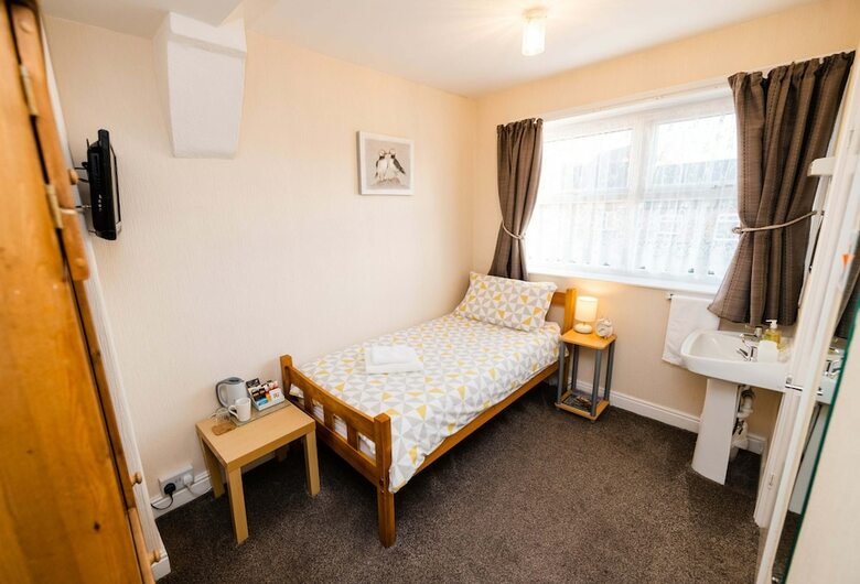 Bed & Breakfast Kenways Guest House