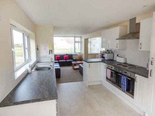 Salterns 4, Seaview III