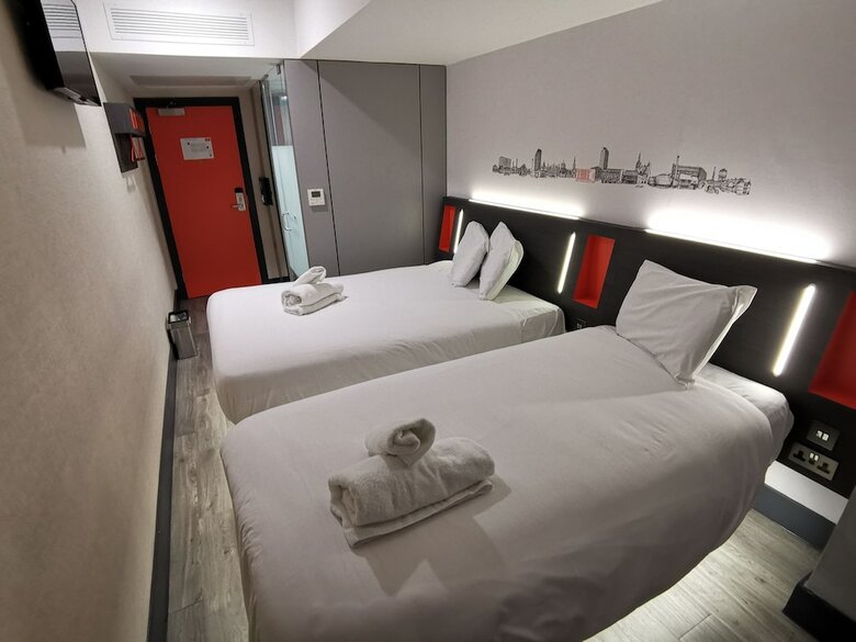 Easyhotel Sheffield