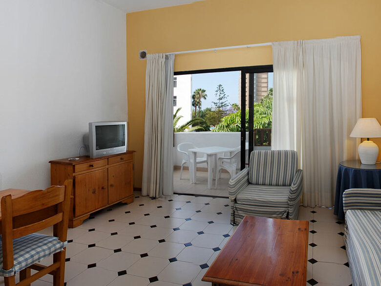 Apartamentos Hg Cristian Sur