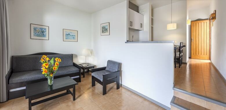 Apartamentos Hg Cristian Sur